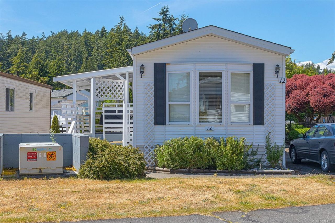 7871 West Coast Rd  Sooke, BC V0S 1N0