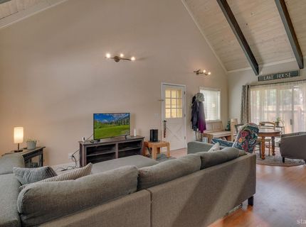3045 Nevada Avenue, South Lake Tahoe, CA 96150 Photo