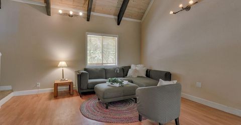 3045 Nevada Avenue, South Lake Tahoe, CA 96150 Photo