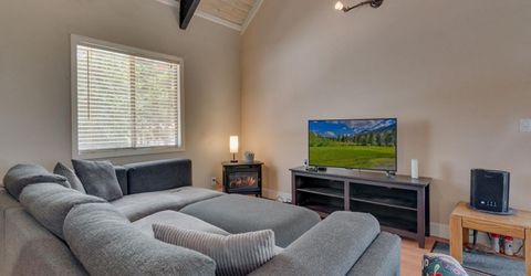 3045 Nevada Avenue, South Lake Tahoe, CA 96150 Photo