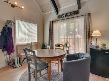 3045 Nevada Avenue, South Lake Tahoe, CA 96150 Photo
