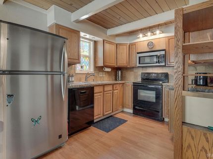 3045 Nevada Avenue, South Lake Tahoe, CA 96150 Photo
