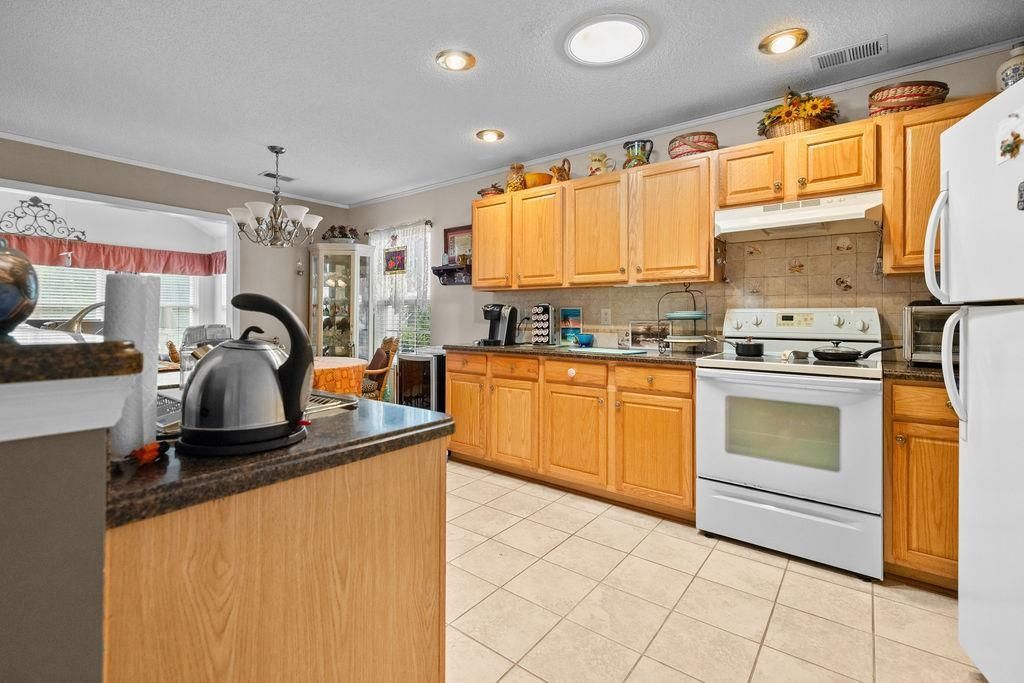 5801 Swift St. Photo 5