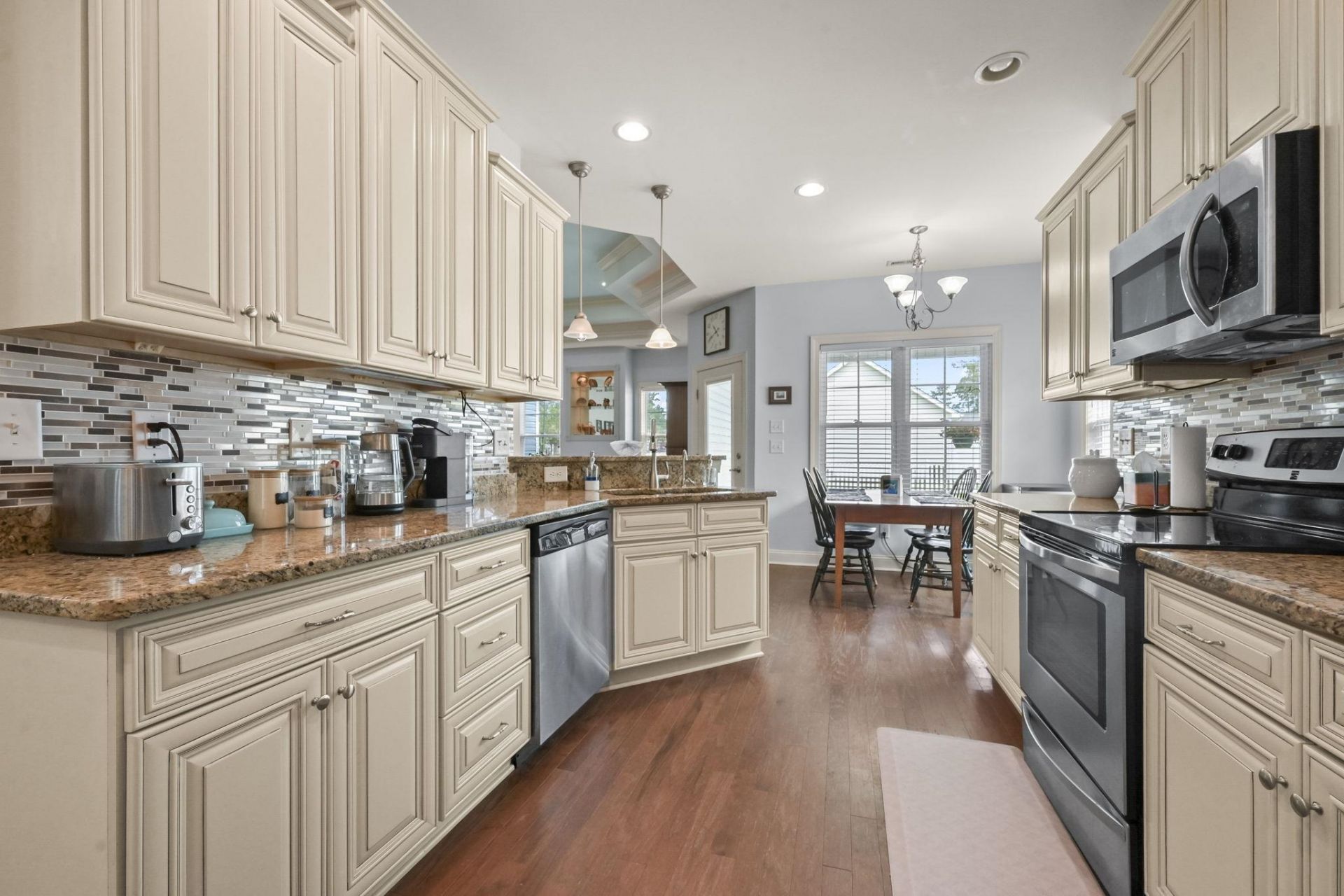 188 Dowenbury Dr. Photo 17