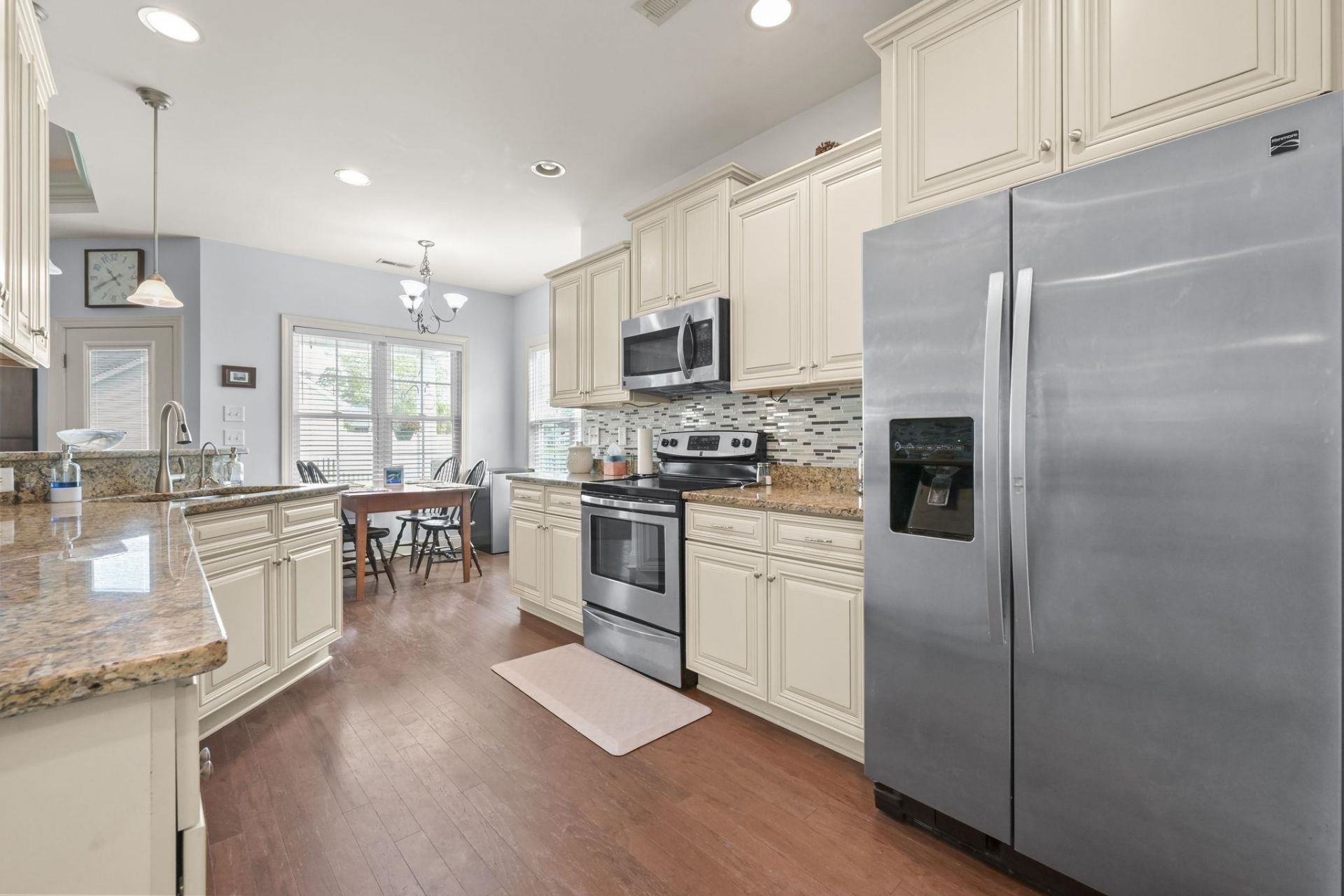 188 Dowenbury Dr. Photo 18