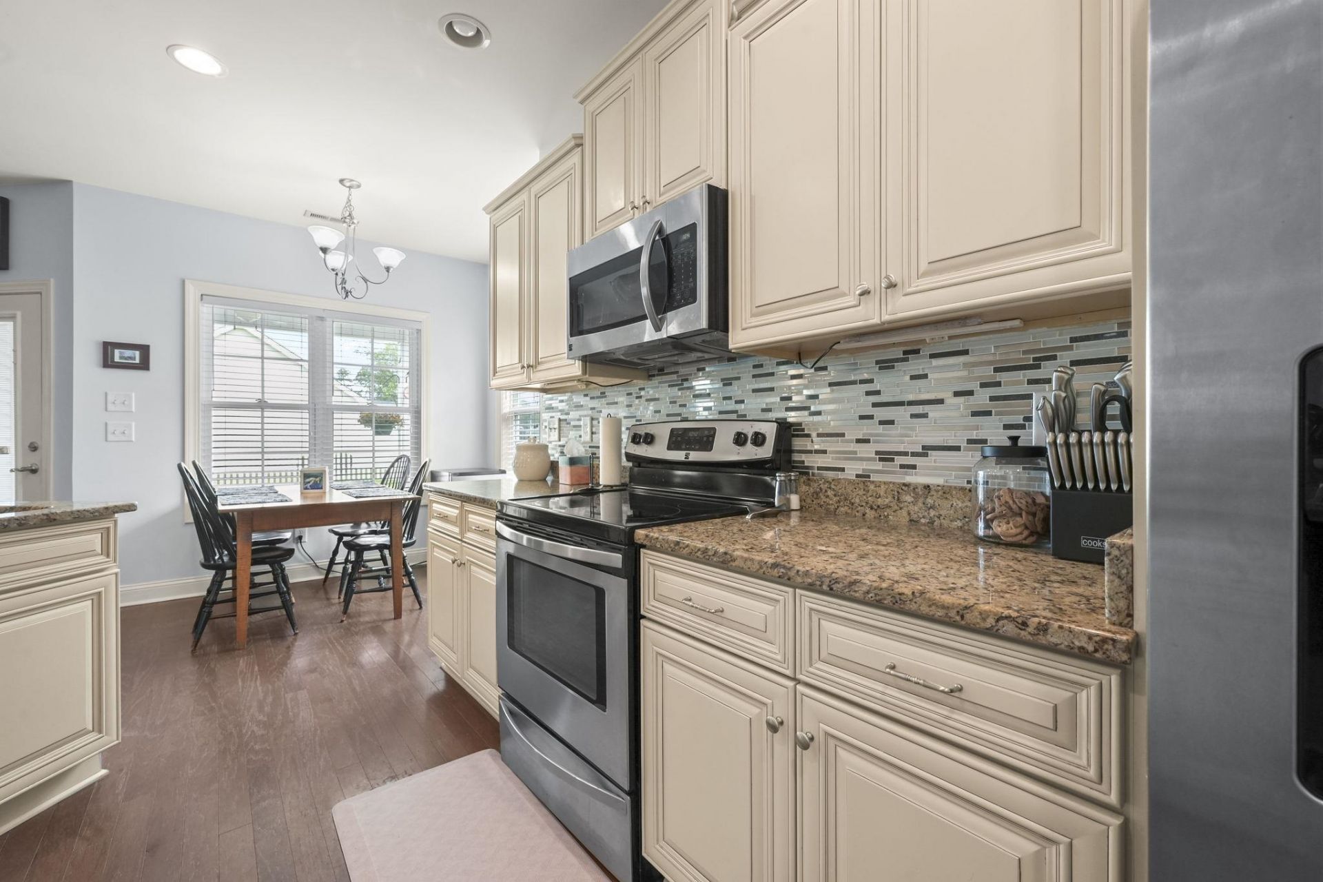 188 Dowenbury Dr. Photo 19