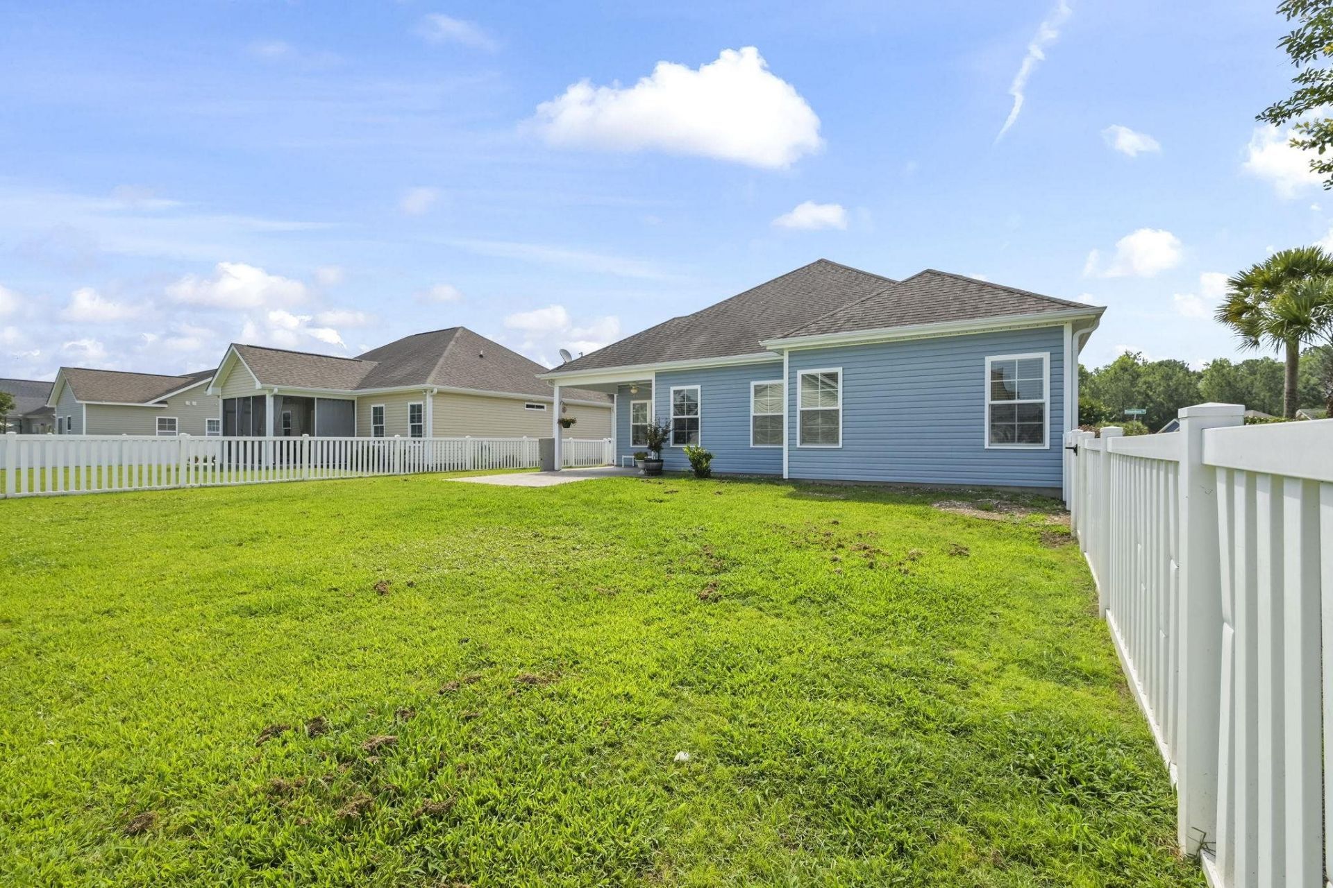 188 Dowenbury Dr. Photo 36
