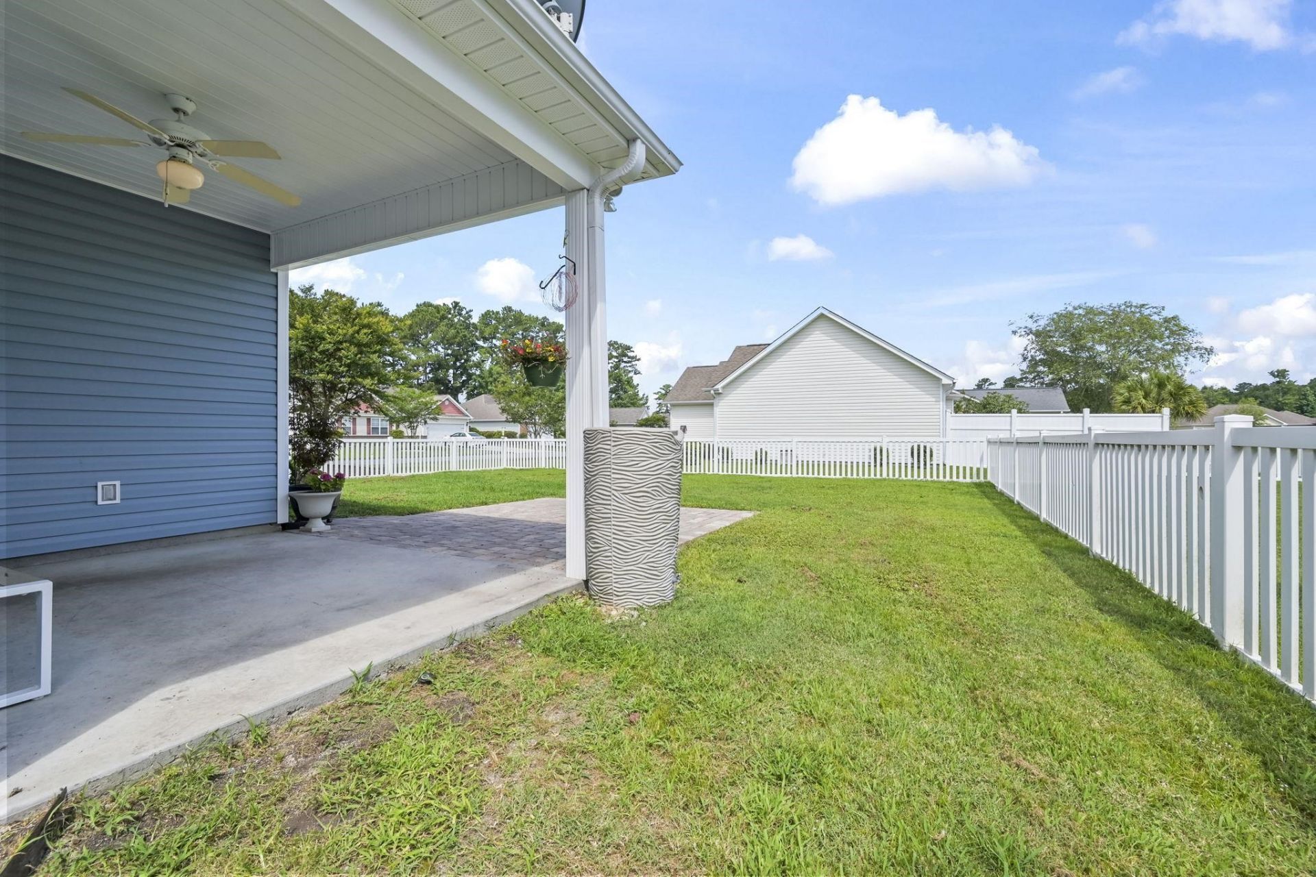 188 Dowenbury Dr. Photo 37