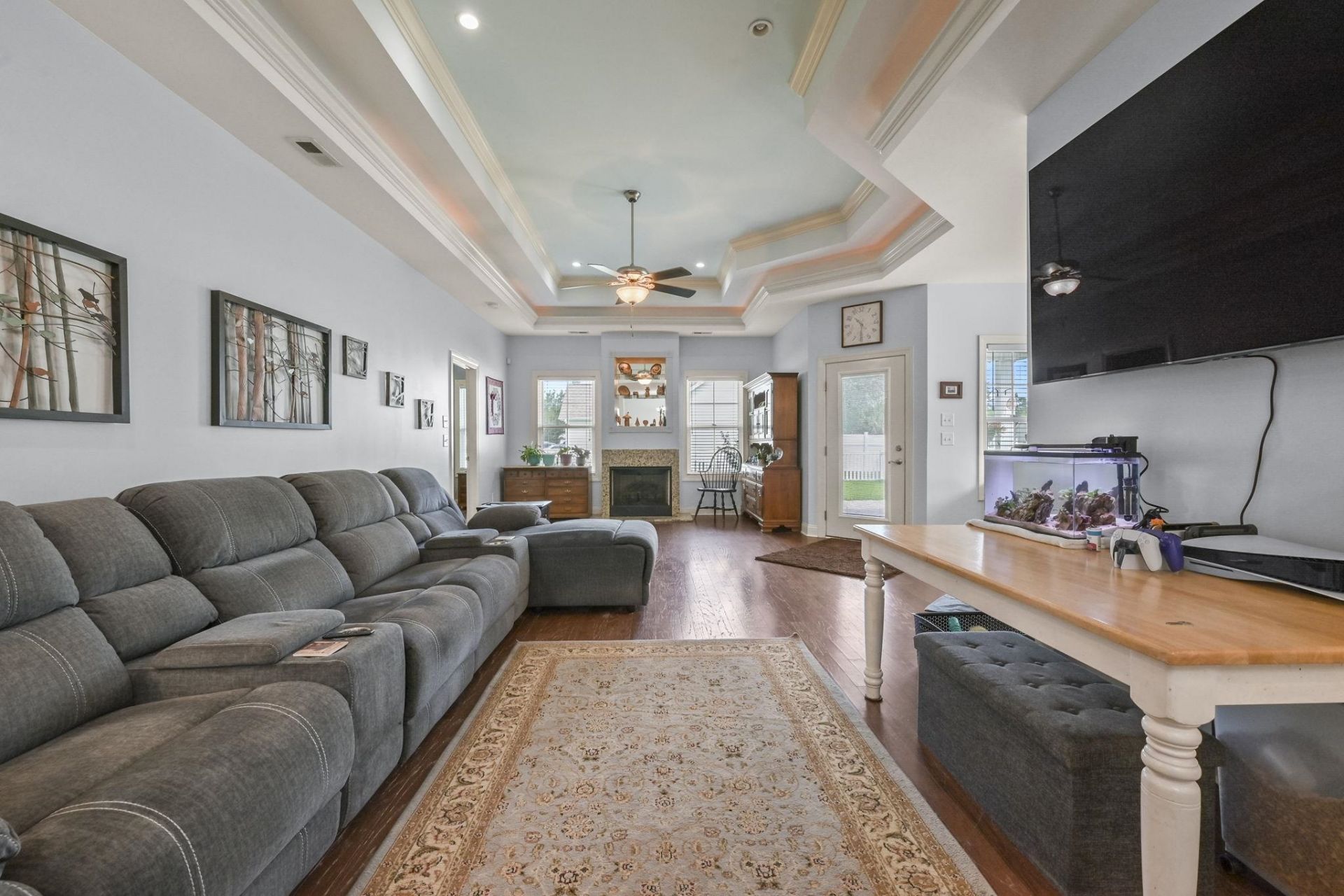 188 Dowenbury Dr. Photo 6