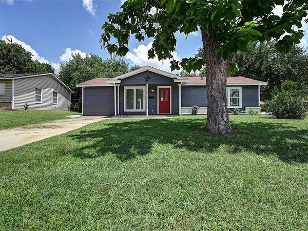 4913 Tahoe Drive , Fort Worth, TX 76119