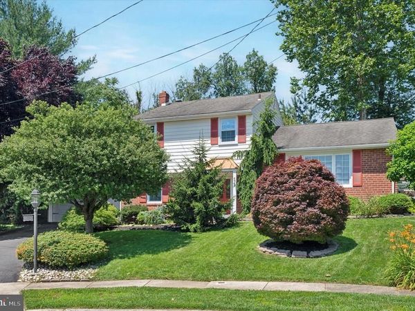 4946 JAMES PLACE, BROOKHAVEN, PA 19015