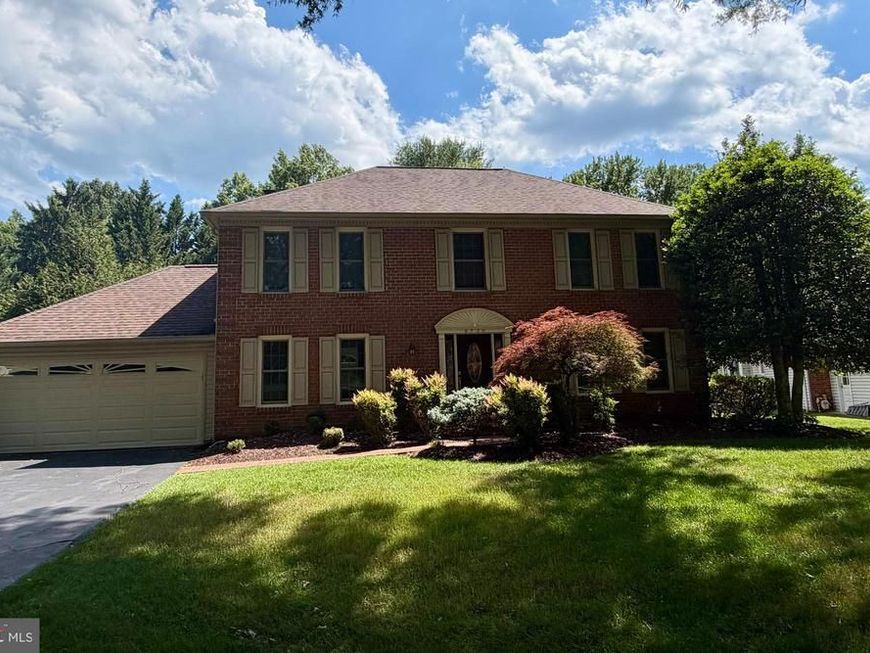 9720 Wilden Lane, Potomac, MD 20854 Main Photo