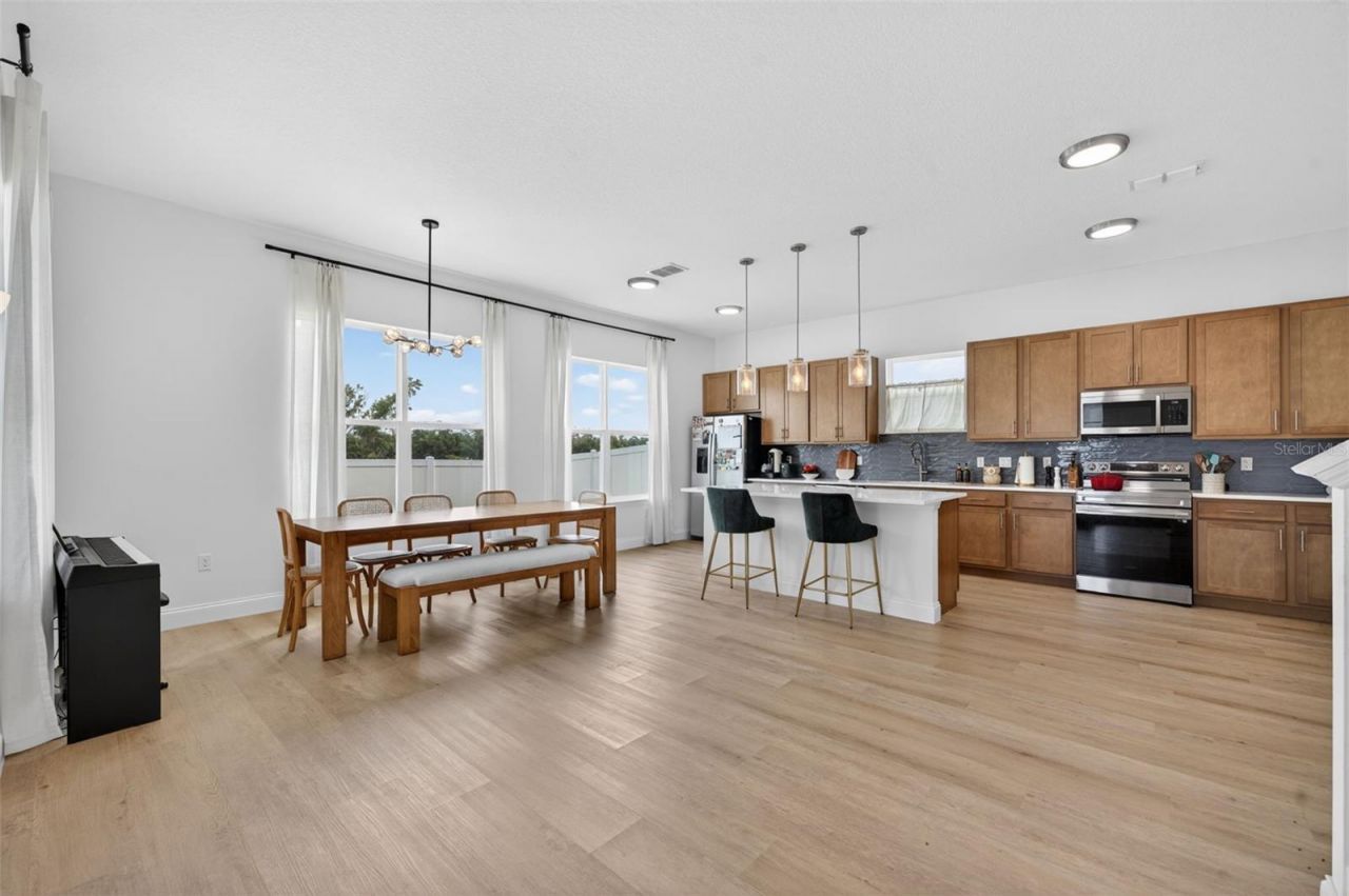 701 Dennis Avenue , Orlando, FL 32807 Photo