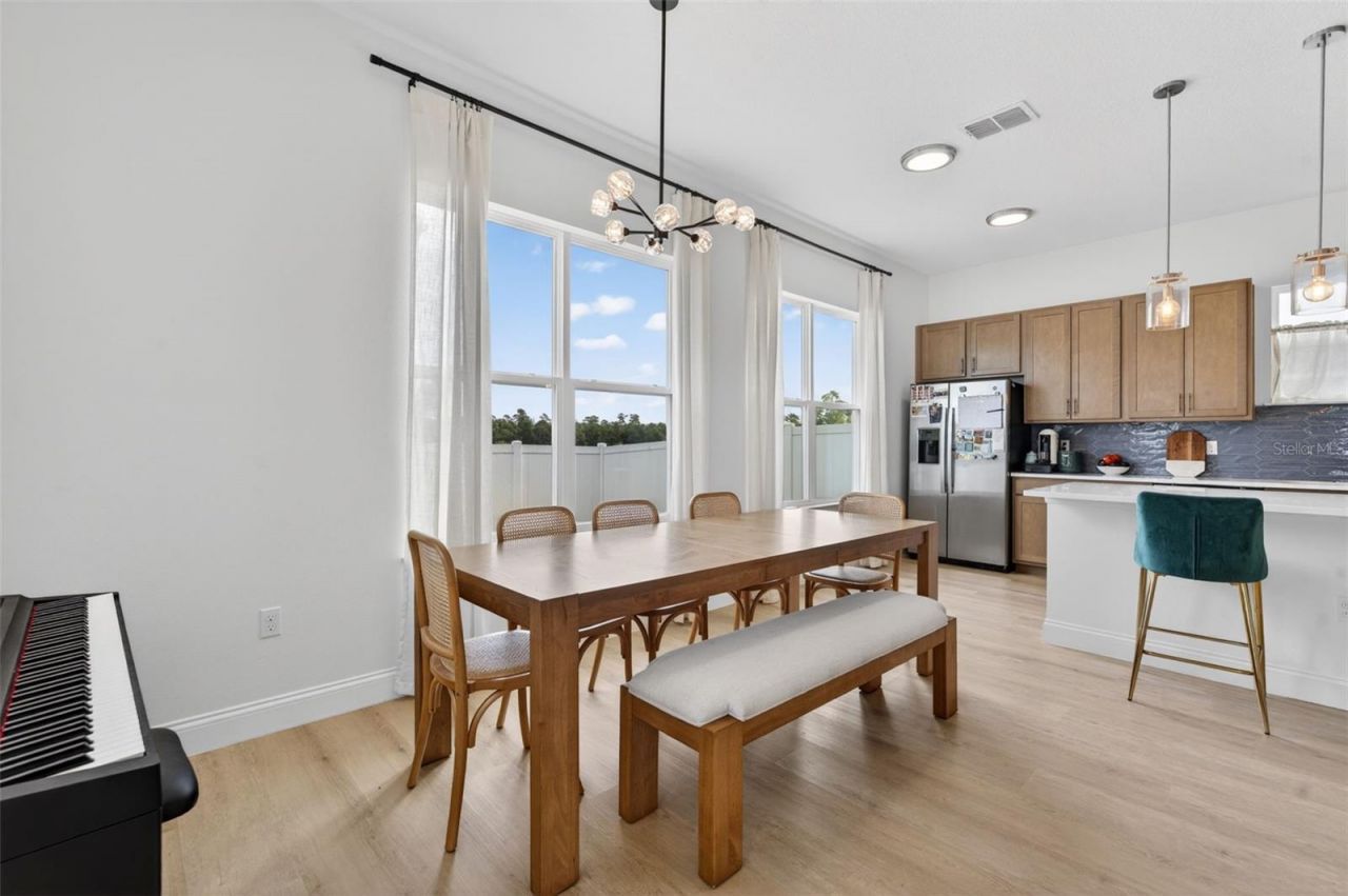 701 Dennis Avenue , Orlando, FL 32807 Photo
