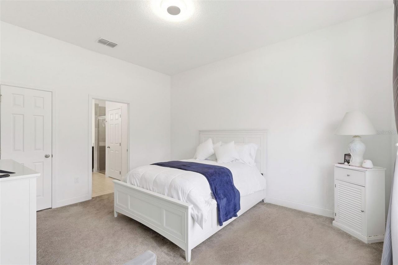 802 Reflection Lake Drive , Orlando, FL 32807 Photo