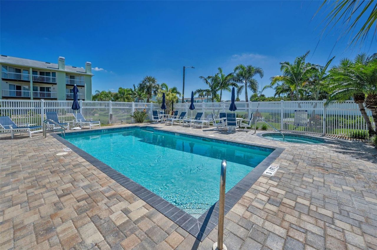 140 Marcdale Boulevard, Indian Rocks Beach, FL 33785 Photo