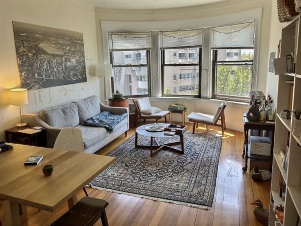 1382 Beacon, Unit 13, Brookline, MA 02446