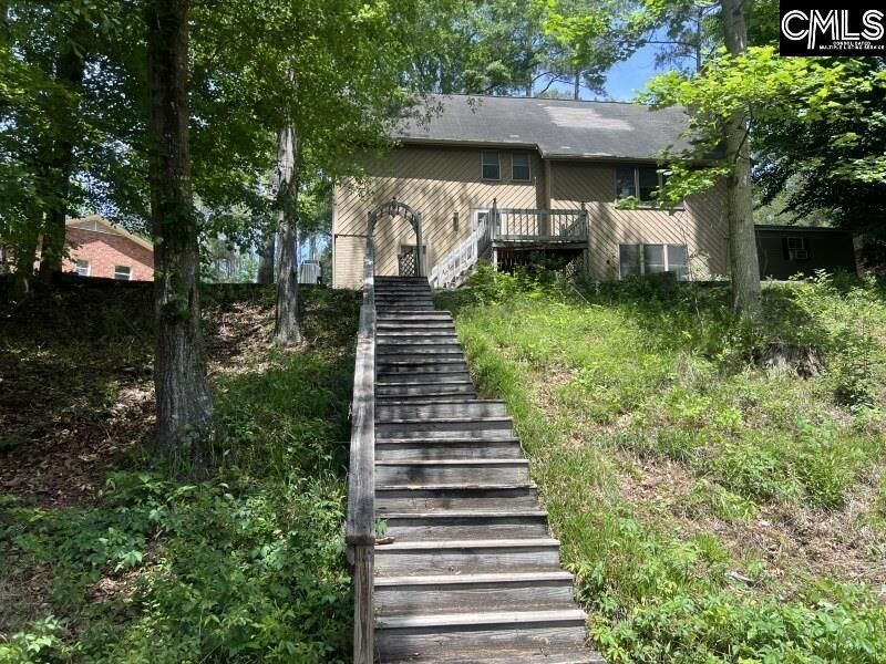 119 Rodborough Road  Photo 5