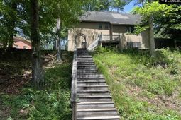 119 Rodborough Road  photo 4