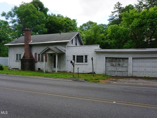 100 Brook Road, Saratoga Springs, NY 12866
