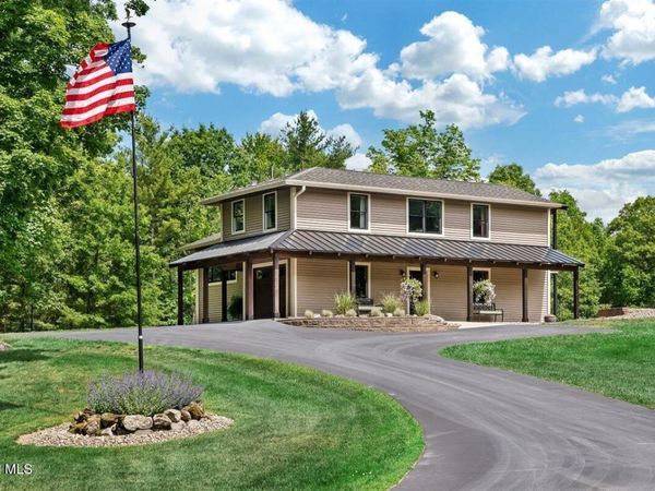 88 Garner Road, Averill Park, NY 12018