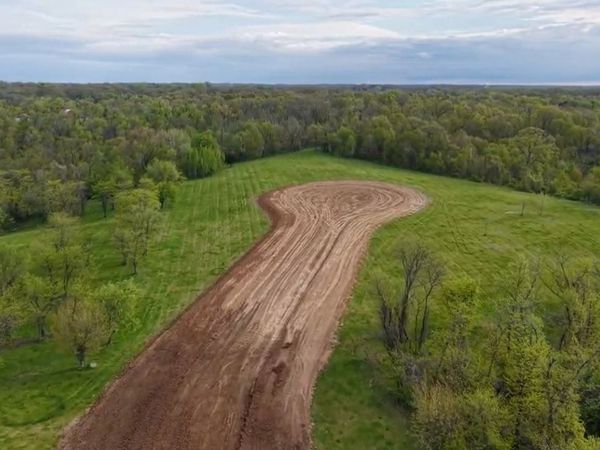 2102 Kestrel Drive SE, Cedar Rapids, IA 52403