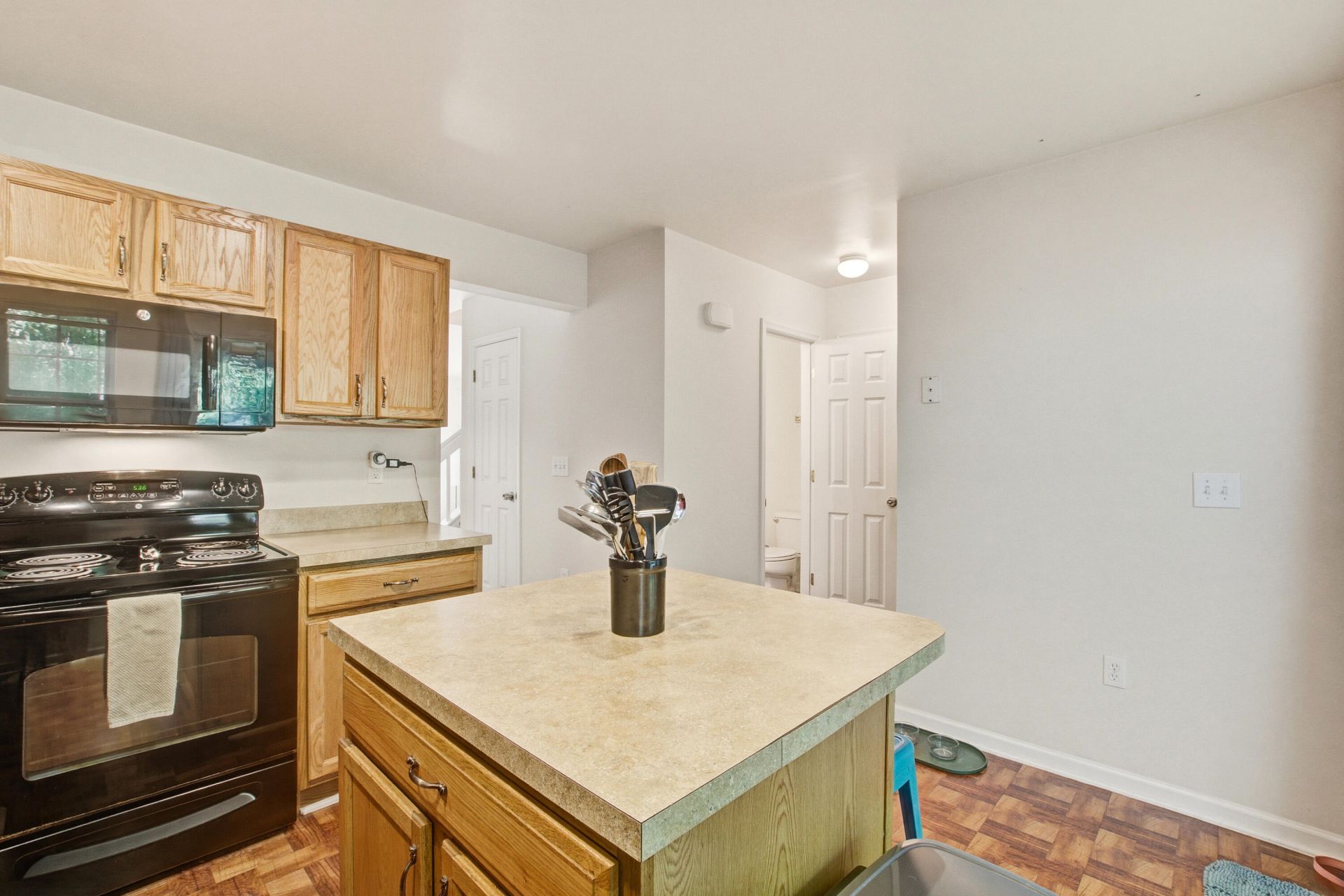 1204 Pine Bluff Drive Photo 15