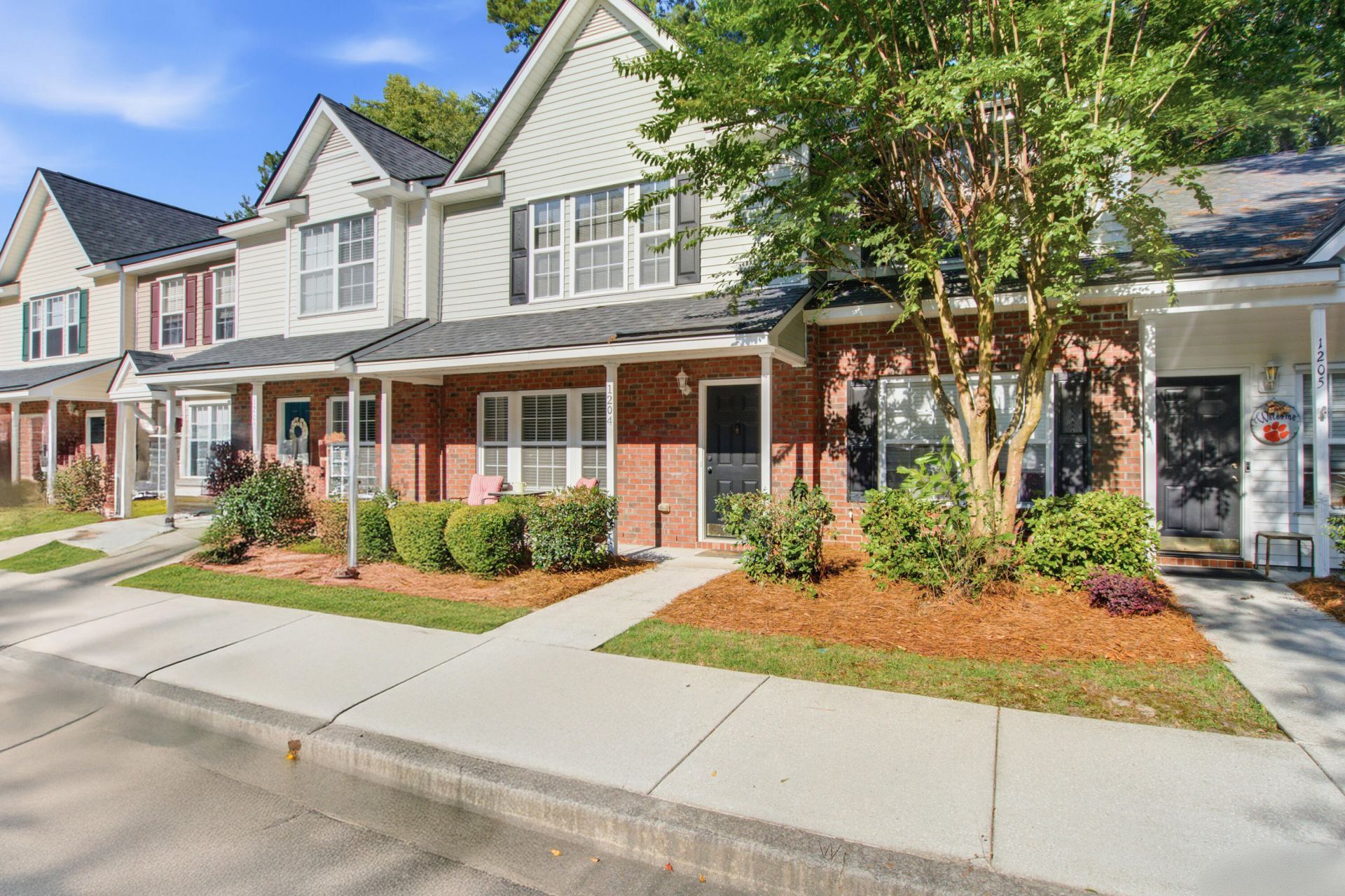 1204 Pine Bluff Drive Photo 4