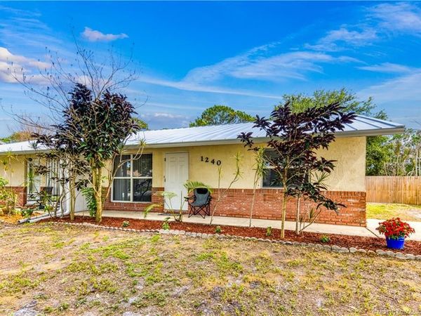 1240 SE Saint Lawrence Way, Stuart, FL 34997