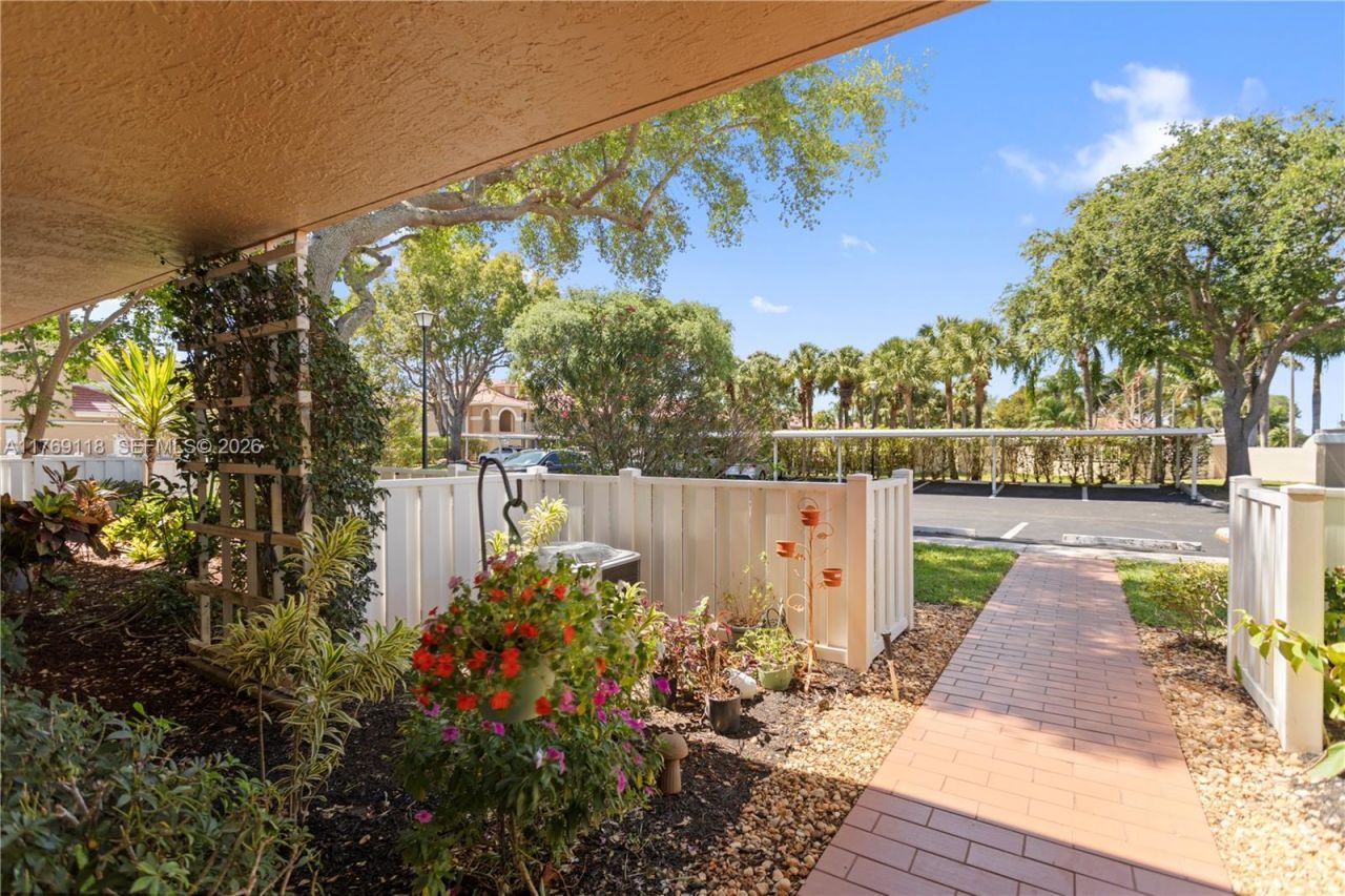 5876 Regal Glen Dr, Unit 101, Boynton Beach, FL 33437 Photo