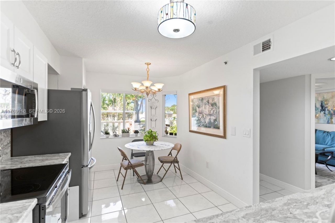5876 Regal Glen Dr, Unit 101, Boynton Beach, FL 33437 Photo