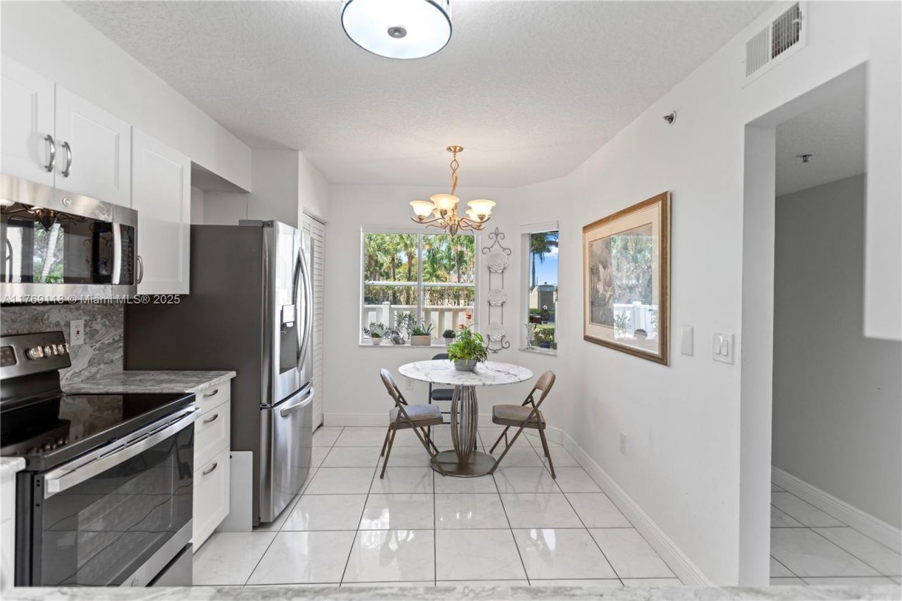 5876 Regal Glen Dr, Unit 101, Boynton Beach, FL 33437 Photo