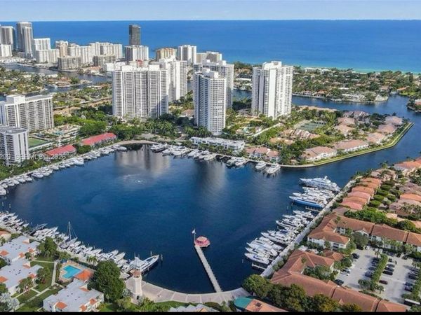 21050 Point Pl , Unit 2601, Aventura, FL 33180