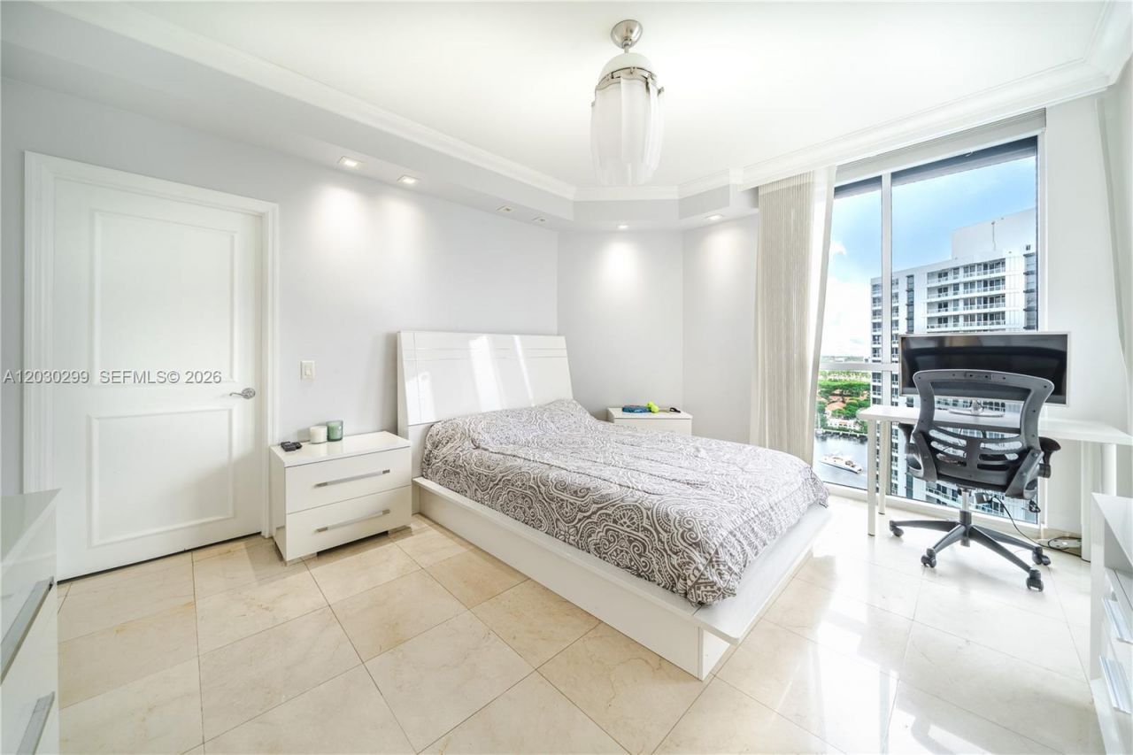 21050 Point Pl , Unit 2601, Aventura, FL 33180 Photo