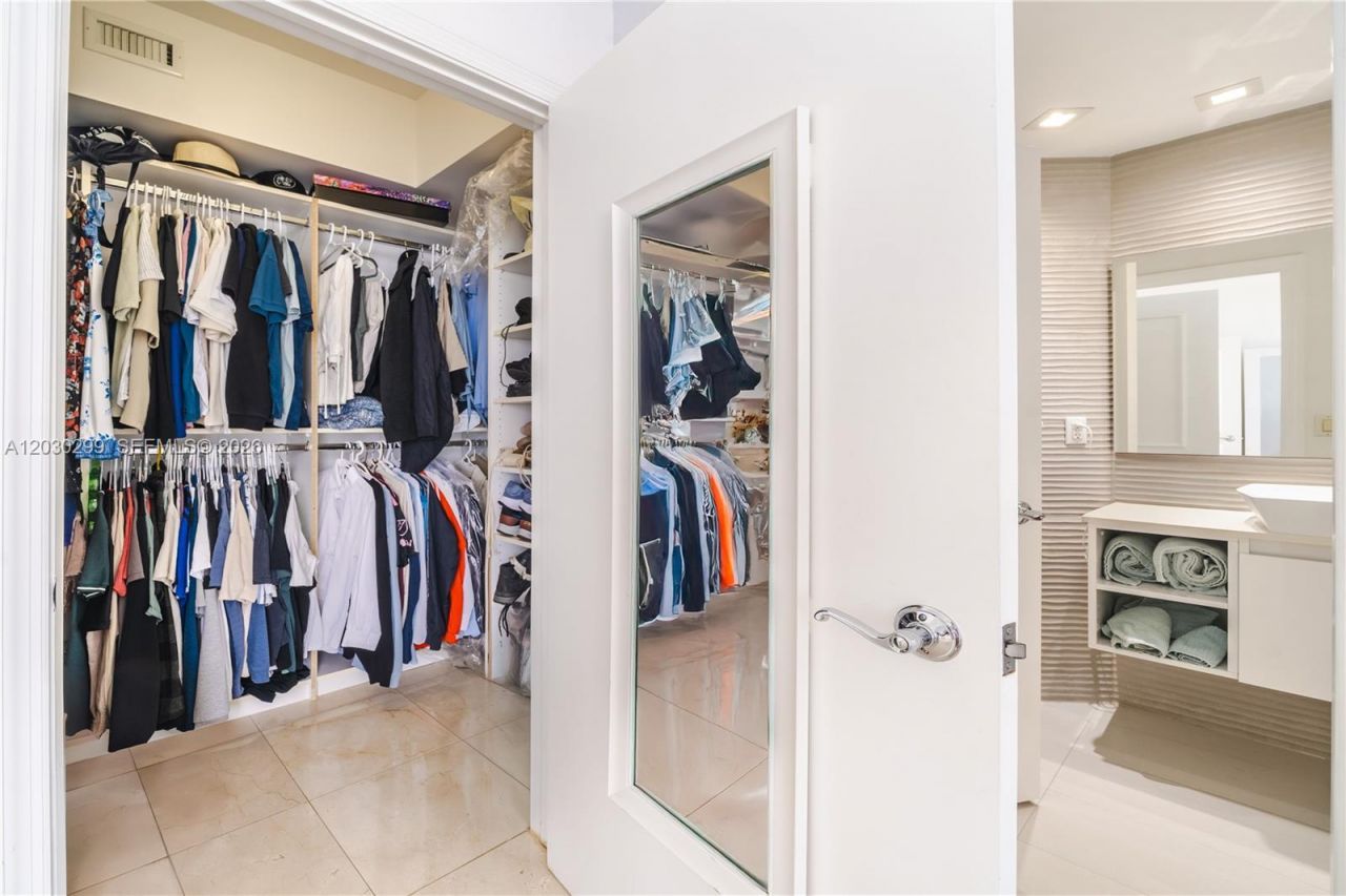 21050 Point Pl , Unit 2601, Aventura, FL 33180 Photo