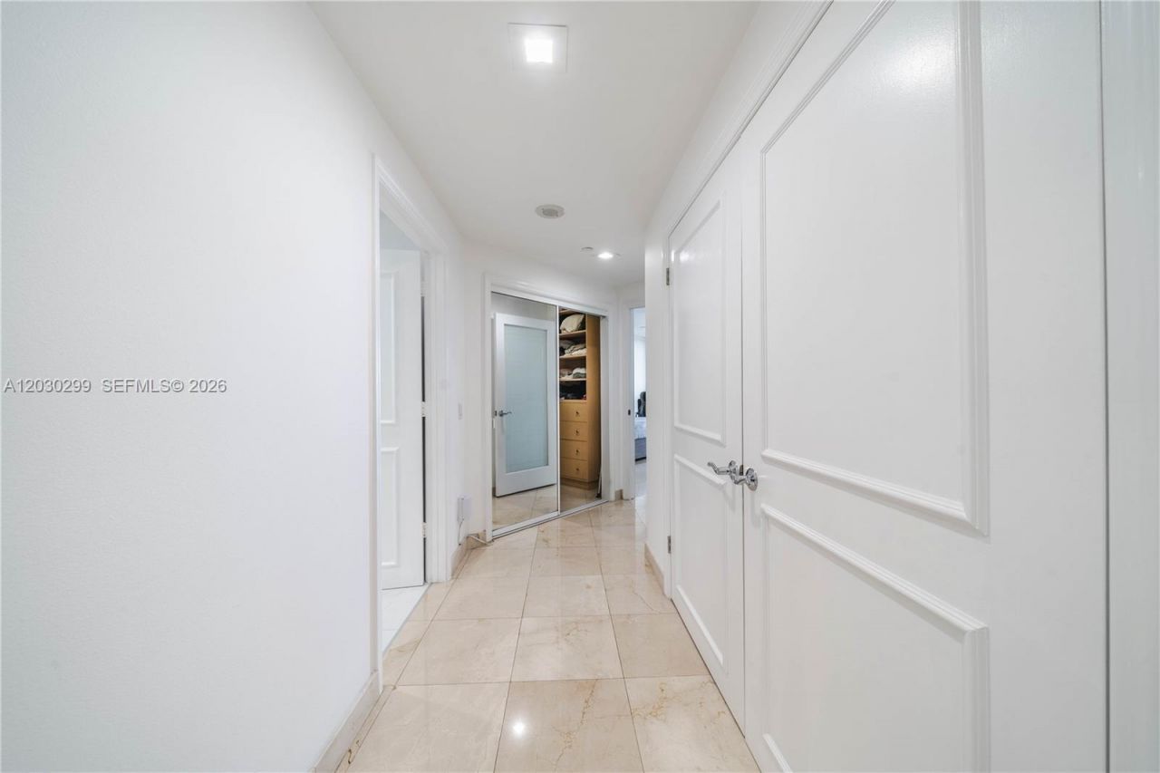 21050 Point Pl , Unit 2601, Aventura, FL 33180 Photo