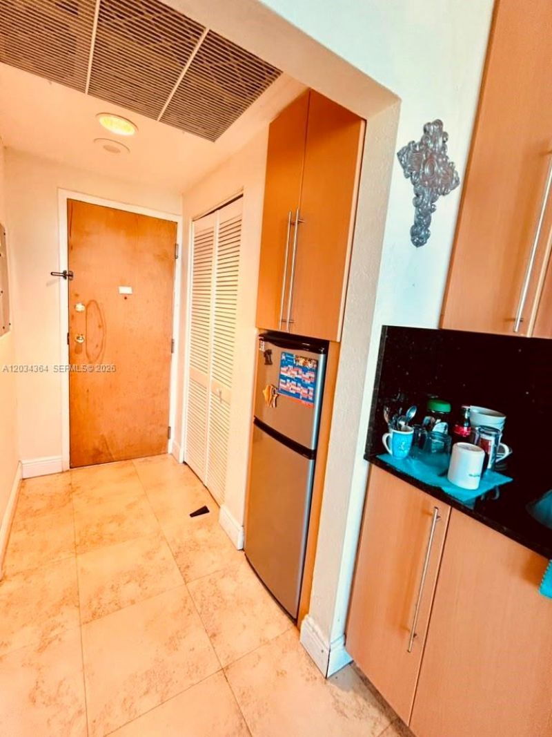 700 Biltmore Way, Unit 1015, Coral Gables, FL 33134 Photo