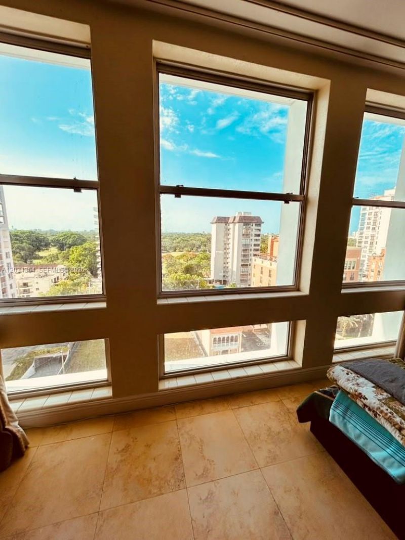 700 Biltmore Way, Unit 1015, Coral Gables, FL 33134 Photo