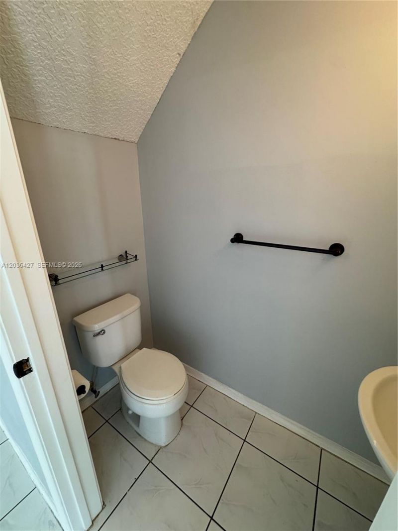 77 Simonton Cr , Unit 77, Weston, FL 33326 Photo