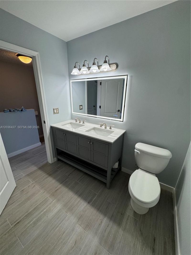 77 Simonton Cr , Unit 77, Weston, FL 33326 Photo