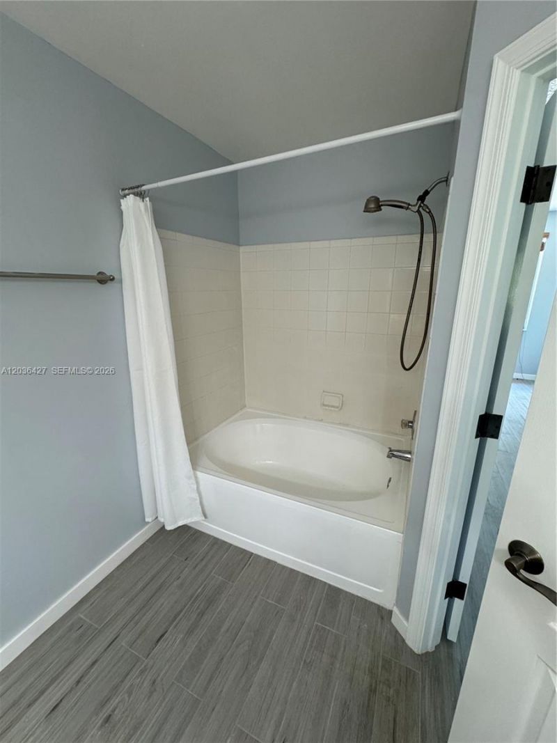 77 Simonton Cr , Unit 77, Weston, FL 33326 Photo
