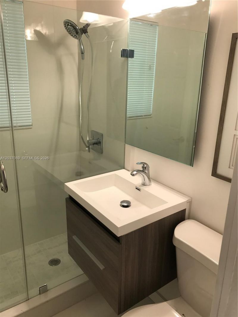 1525 Meridian Ave, Unit 205, Miami Beach, FL 33139 Photo
