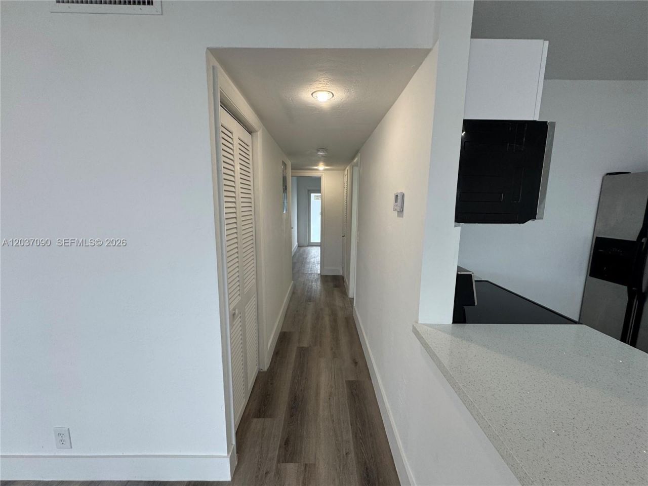 630 Layne Blvd , Unit 211, Hallandale Beach, FL 33009 Photo