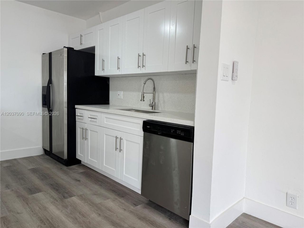 630 Layne Blvd , Unit 211, Hallandale Beach, FL 33009 Photo