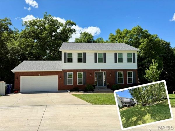 1953 Woodland Court, Wentzville, MO 63385