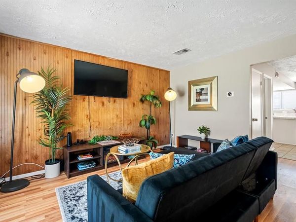 14 W Townhouse Lane, Unit 34, Grand Prairie, TX 75052
