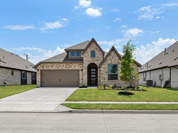 805 Trinity Street, Van Alstyne, TX 75495