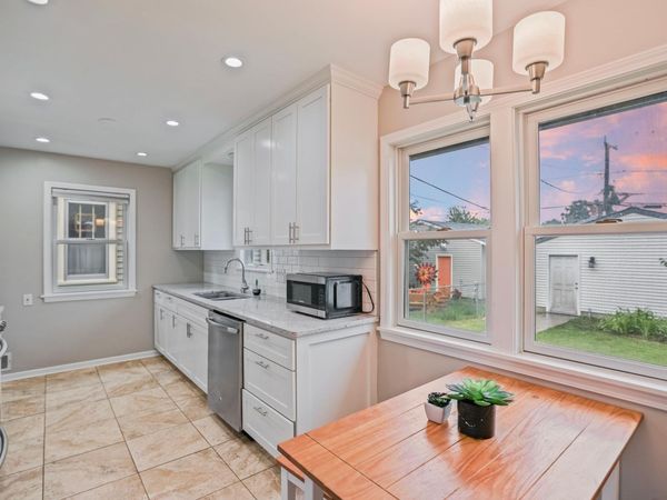 1273 Juno Avenue, Saint Paul, MN 55116