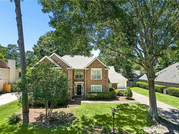 1239 CLEARWATER Drive, Mandeville, LA 70471