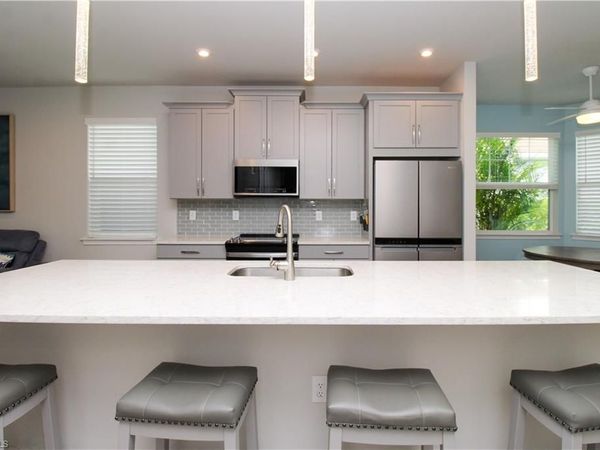 4692 Arboretum CIR , Unit 102, NAPLES, FL 34112
